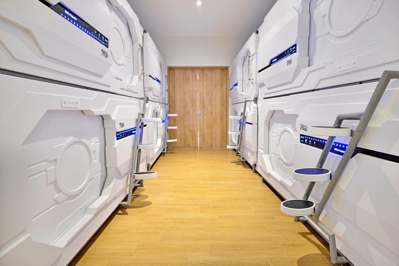 Grand Whiz Hotel Бромо Экстерьер фото